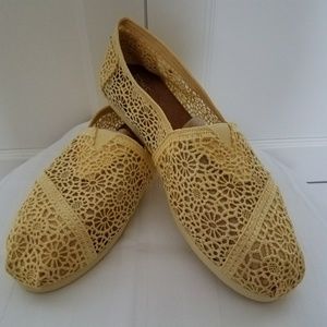 **New** Toms Shoes